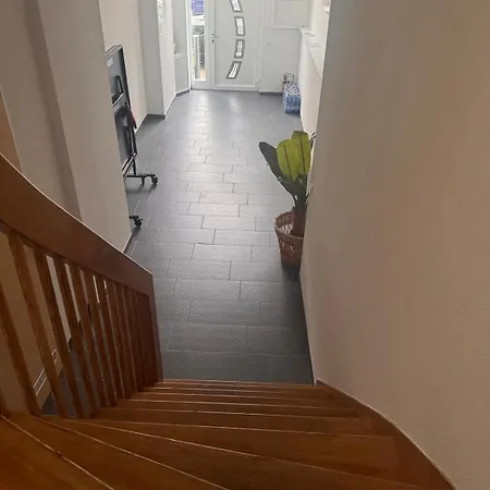 Traumhaft Modernes Mit Doppelbett,,,,gemeinschaftsbad Und Wc In 78554 アパート